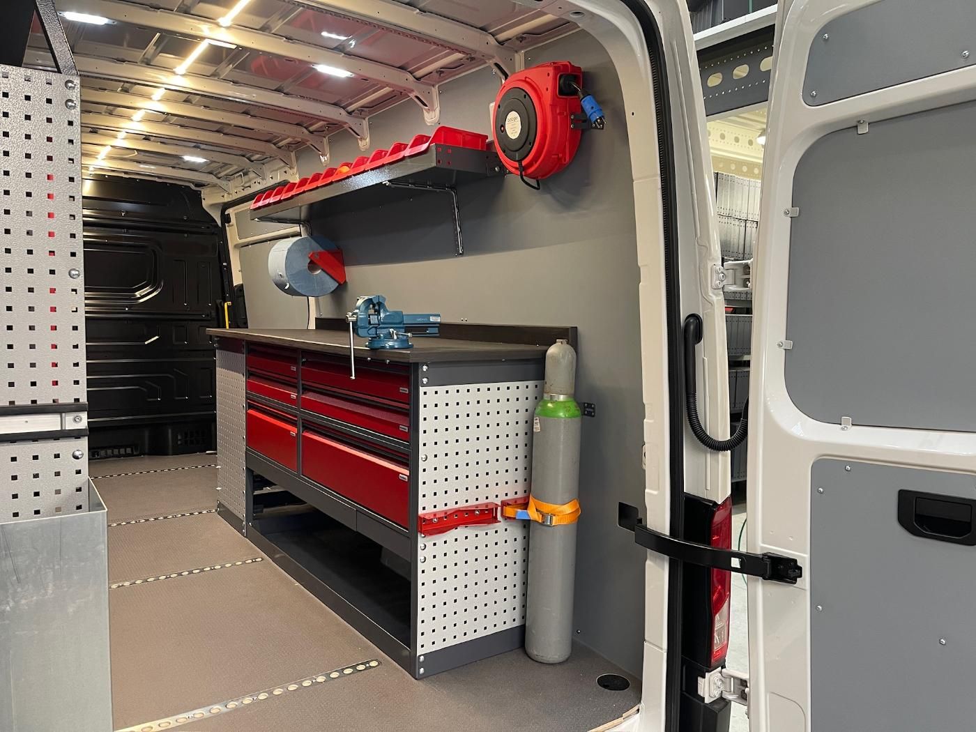 Reksystemen Op Maat Inrichting Bestelwagens 118
