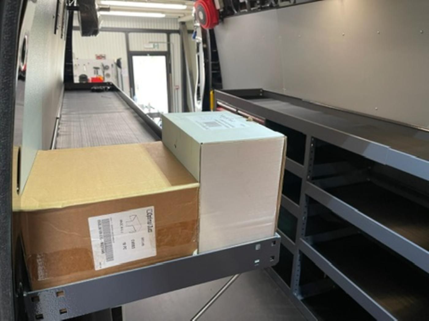 Reksystemen Op Maat Inrichting Bestelwagens 27
