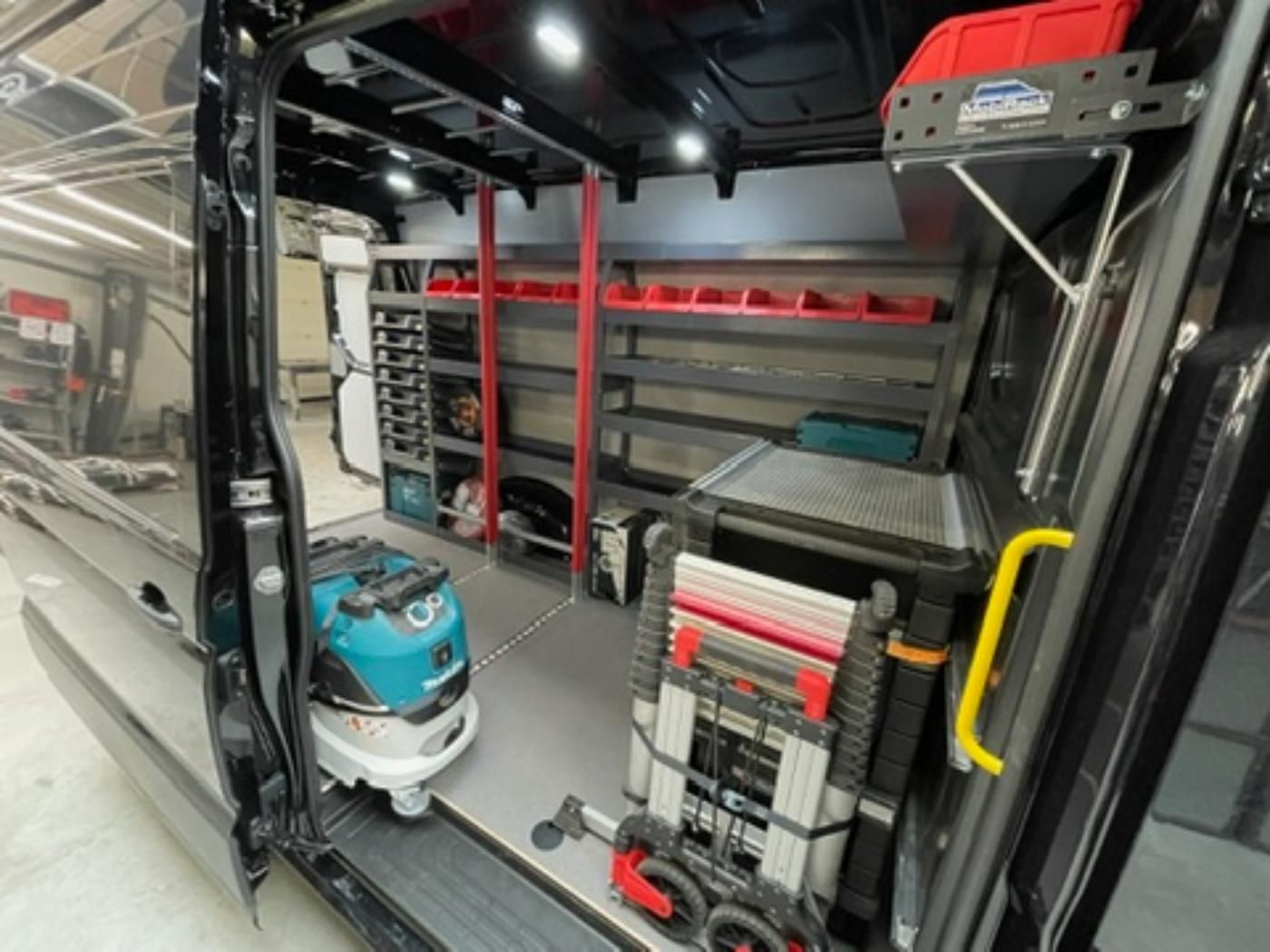 Reksystemen Op Maat Inrichting Bestelwagens 40
