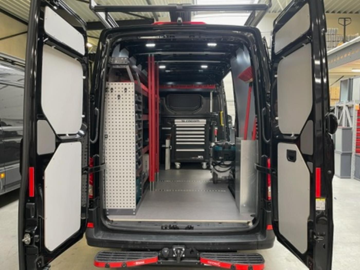 Reksystemen Op Maat Inrichting Bestelwagens 44