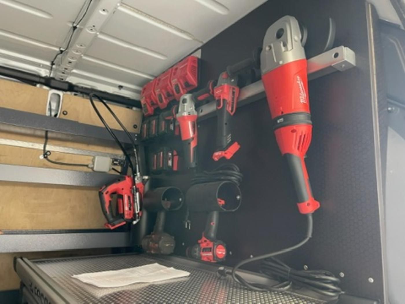 Reksystemen Op Maat Inrichting Bestelwagens 70