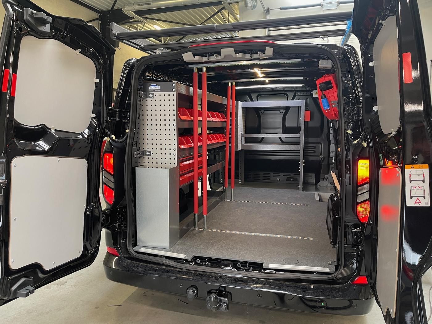 Reksystemen Op Maat Inrichting Bestelwagens 81